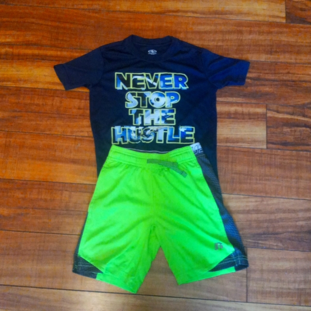Boys sport short set